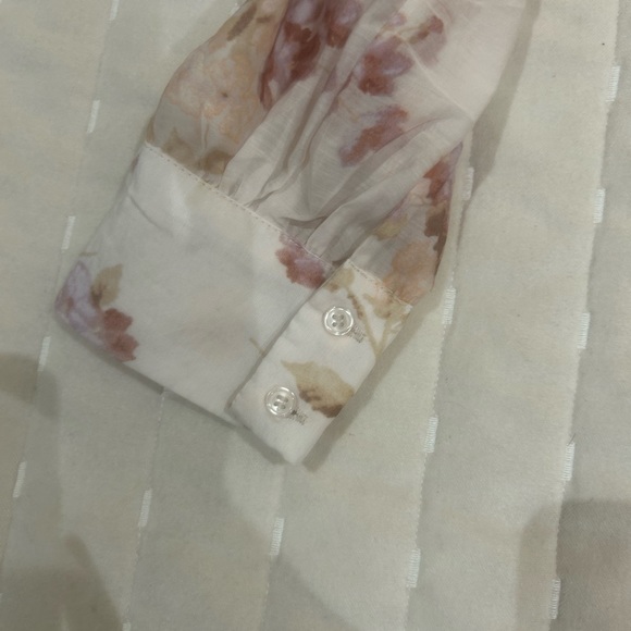 H&M Flounce Collar Blouse Sheer Pink Floral Large L - Picture 6 of 7